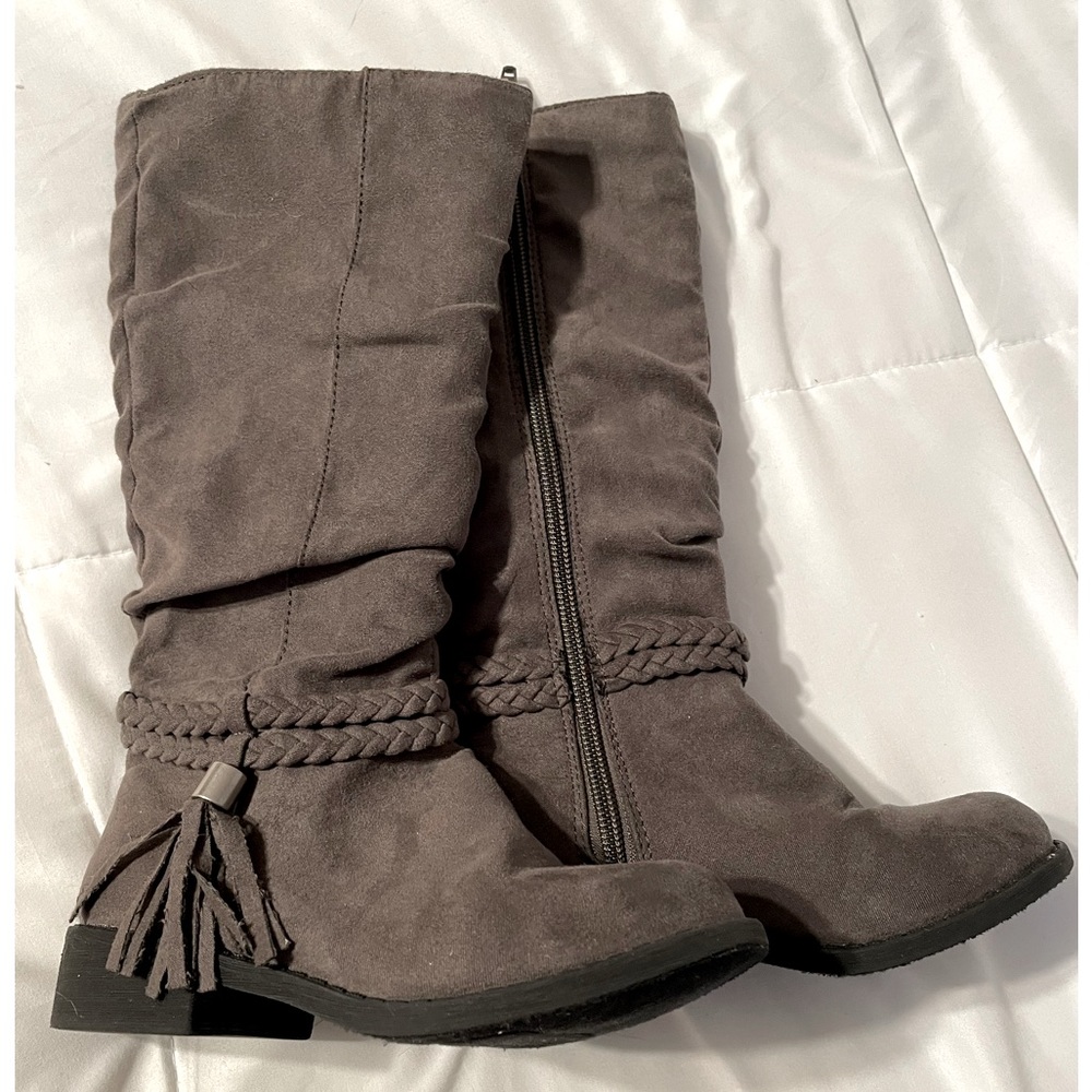 Kohl’s Ellen Grey girls’ size 12 Med side zip boots